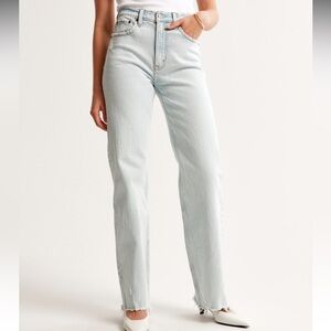 Abercrombie & Fitch High Rise 90s Relaxed Jean size 27